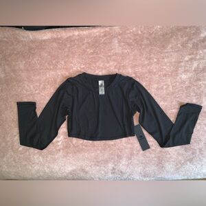 NWT Mono B Black Long Sleeve - Crop Top 🌟